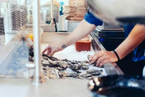 Oysters shucked on ice