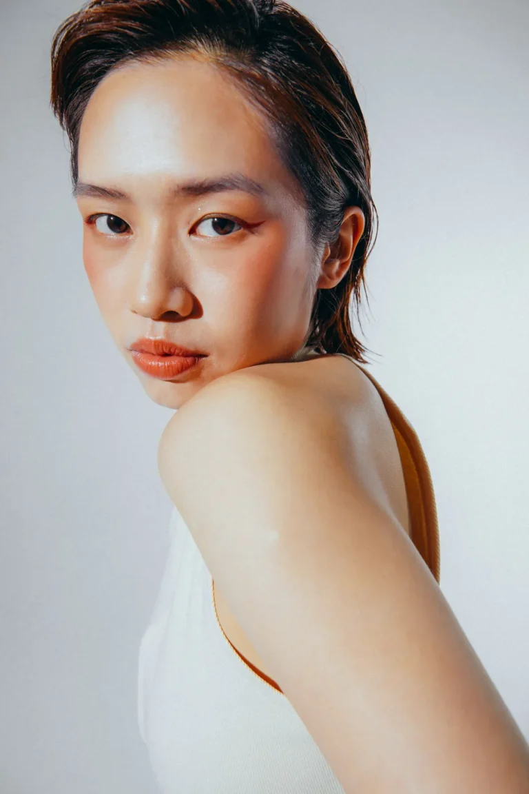 Brow artist with bold lips