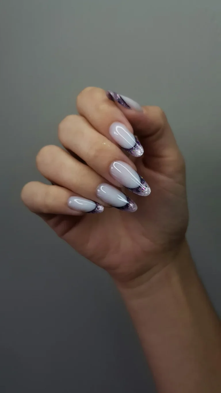 Almond nails with marbled tips