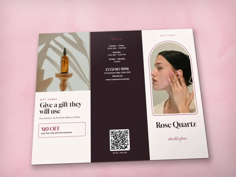 Mặt ngoài brochure mở phẳng: tờ gift card, thông tin liên hệ và bìa