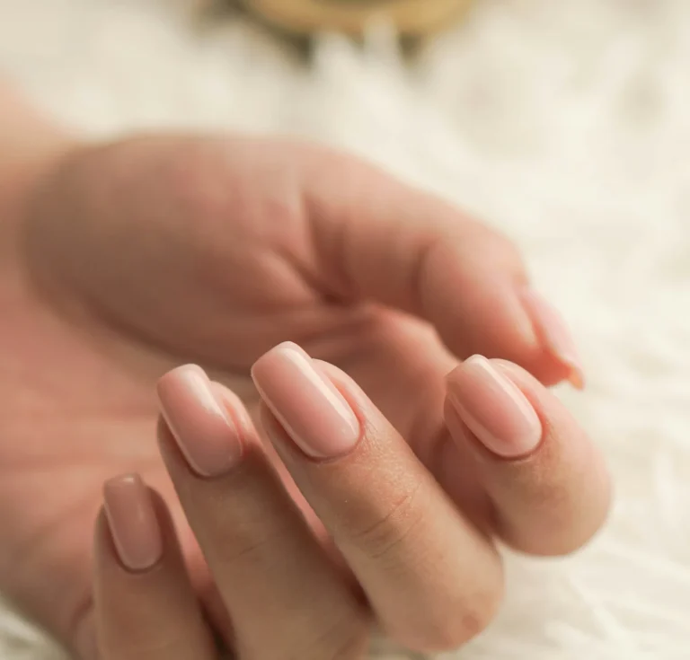 Soft nude manicure